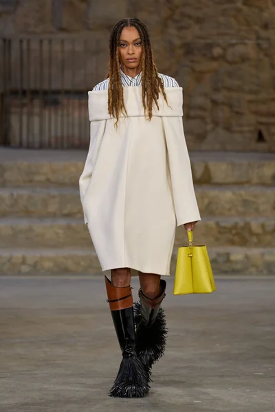 Look 38